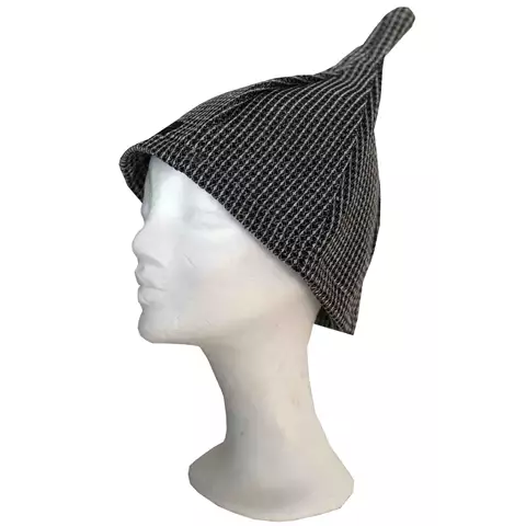 Exklusiv Svart Bastumössa i härligt lyxigt lin med våfflad struktur. Håll huvudet kallt under varma bastubad. - Bastutillbehör