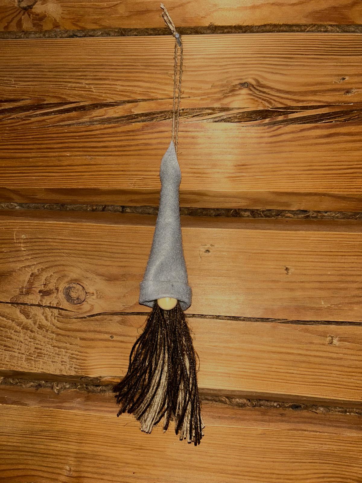 Bastutomte med tjärdoft